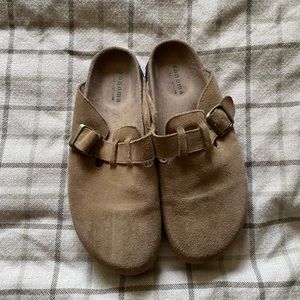 Sonoma Genuine Suede Boston Clog size 9 Taupe